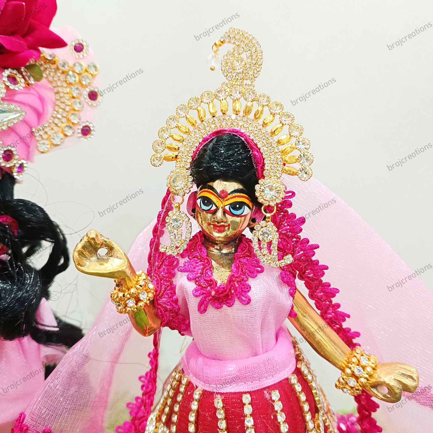 Rajsi Gulab Poshak