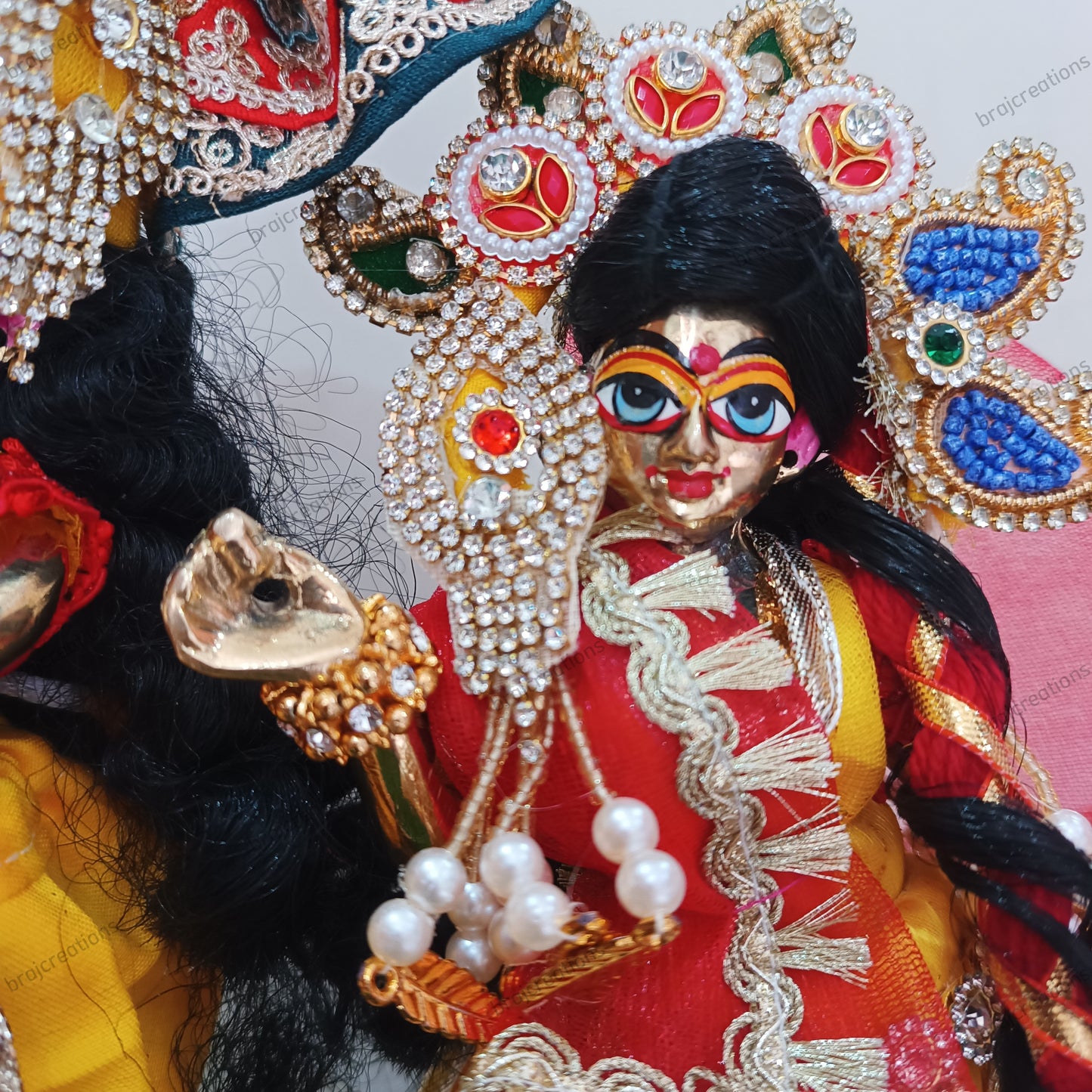 Kanak Mayur Poshak