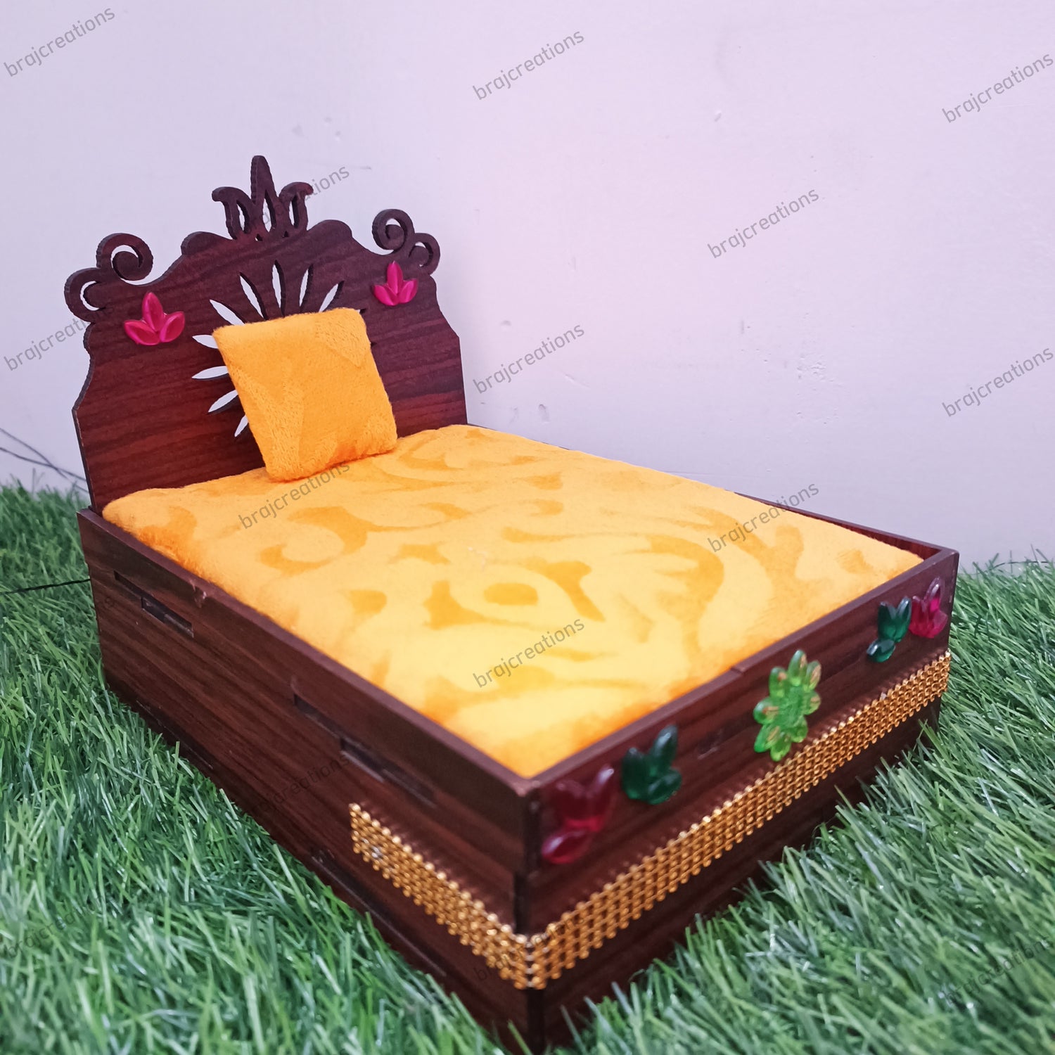 Bed For Laddugopal