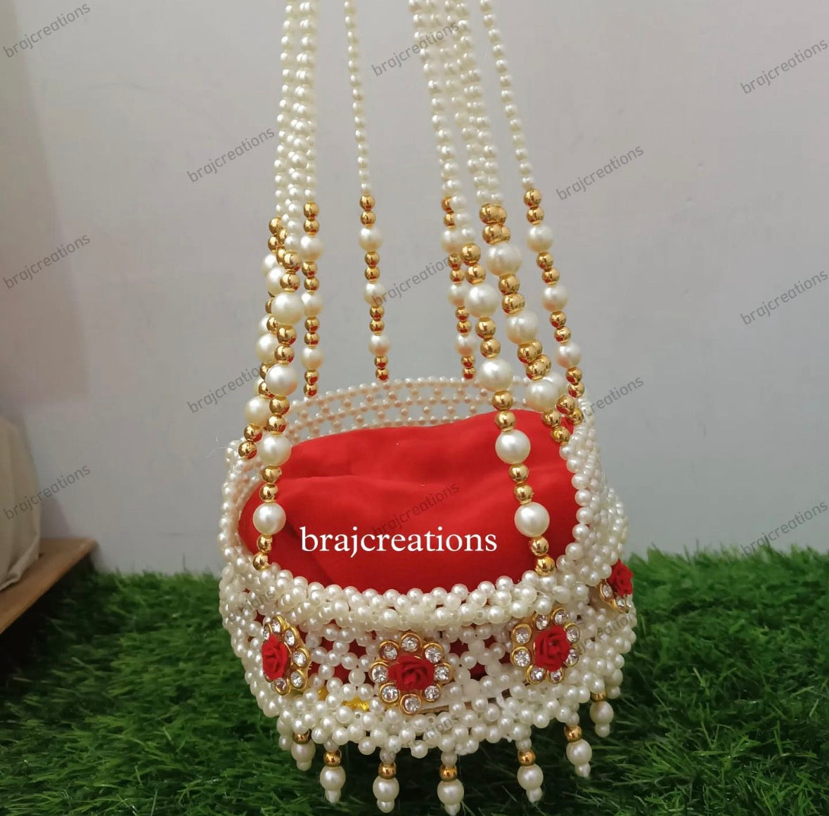 Pearl Jhula