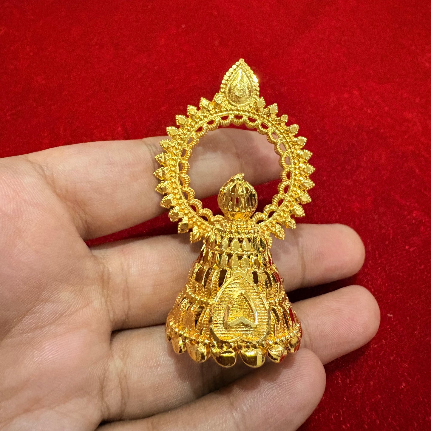 Chakra Mukut
