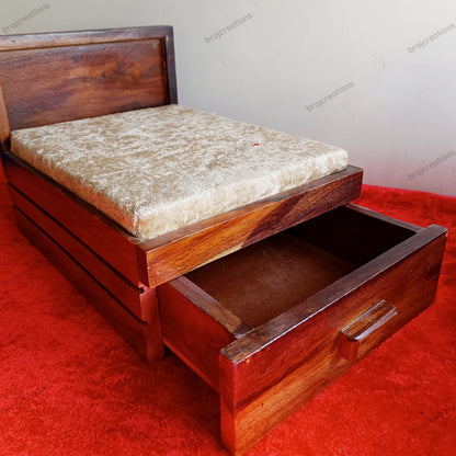 Laddugopal Bed with Drawer