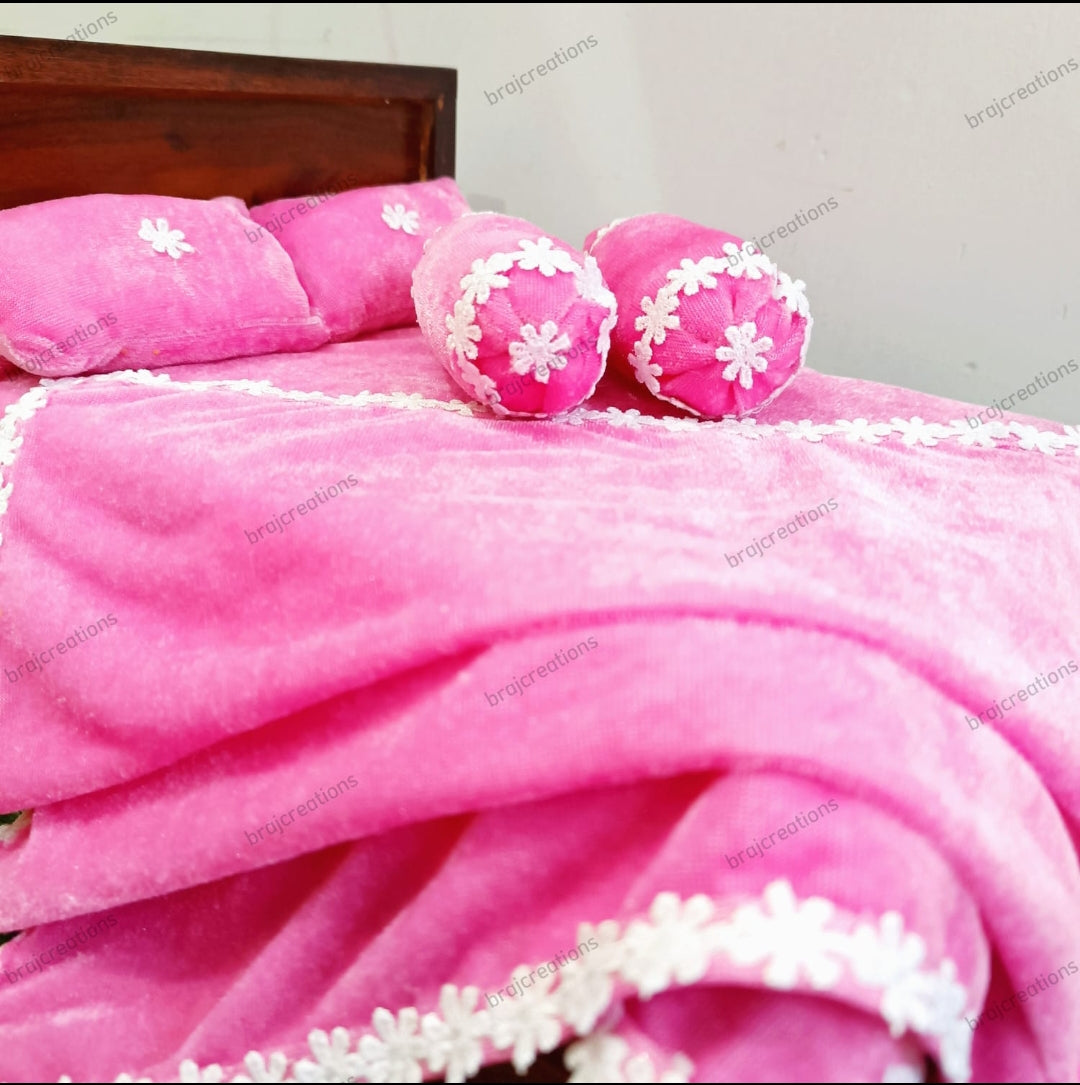 Velvet Bistar Set For Winters